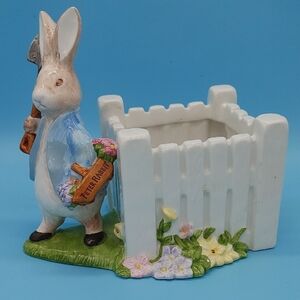 Peter Rabbit White and Blue Planter